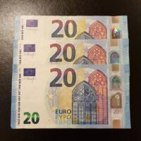 شراء النقود المزيفة ، شراء الأوراق النقدية باليورو عبر الإنترنت