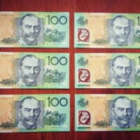 Pirkite padirbtas Australijos dolerių kupiūras internetu